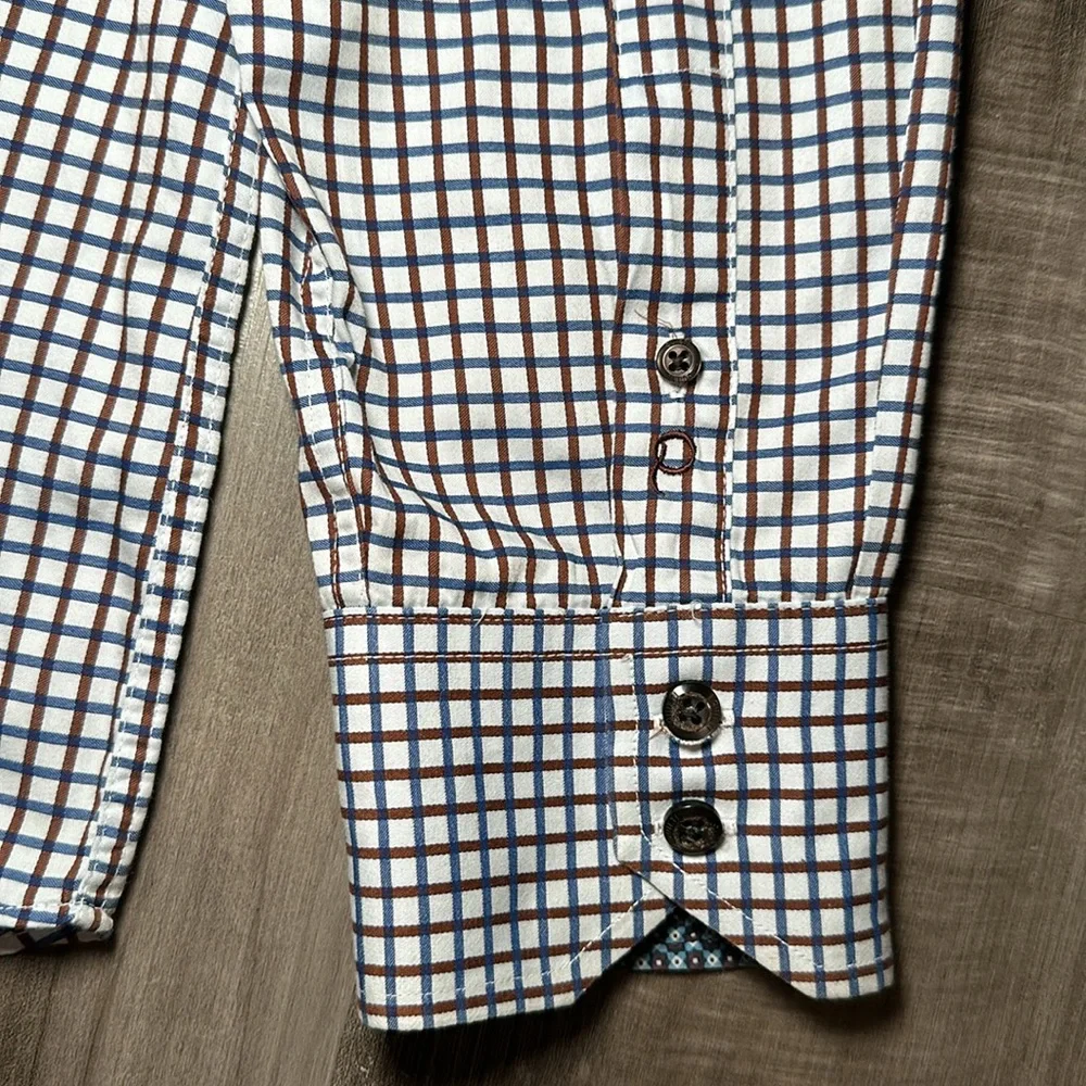 Quieti Long Sleeve Button Down - XL